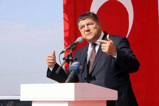 Milletvekili S�nd�r, �Ba��ms�zl���n ve h�rriyetin temel dayana�� ulusal egemenliktir�