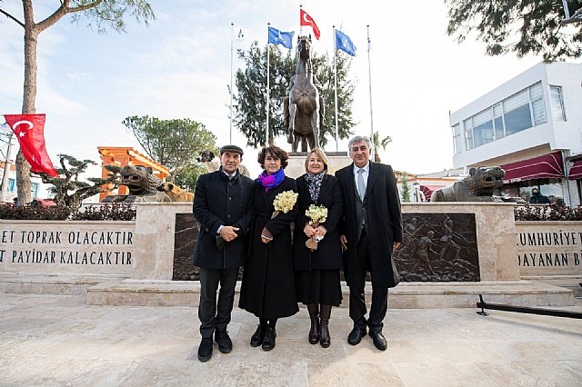 Ba�kan Soyer: Bir gen� daha ya�ama sevincini kaybetmeyecek!