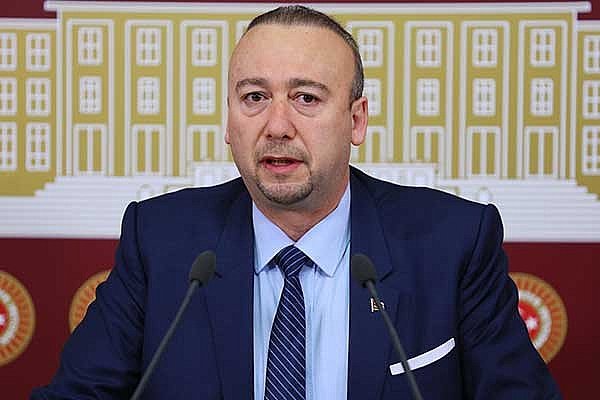 �zkan Yal�m�dan muhtarlara m�jde
