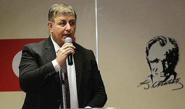 Ba�kan Tugay Ad�yaman Kesmetepe Belediye Ba�kan�'n�n mesaj�n� payla�t��Y�lmaz, �zmir�den yard�m istedi!